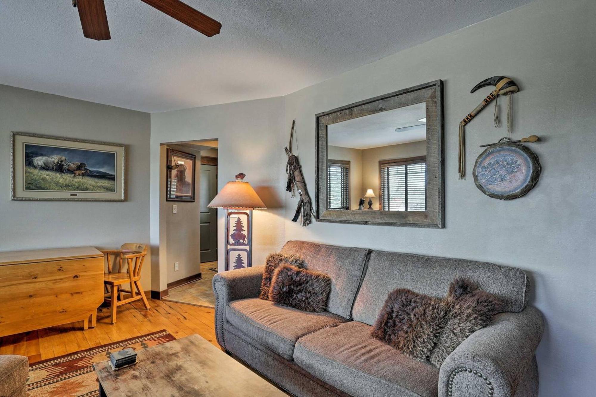 Cozy Custer Cottage W Deck: Walk To Shops Food Exterior foto