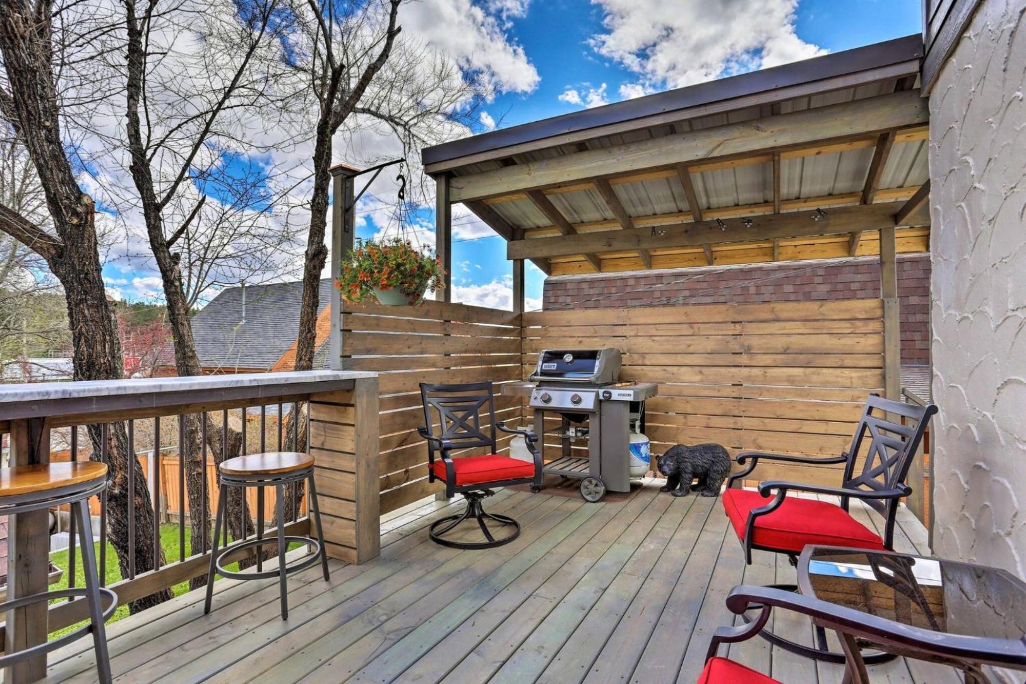 Cozy Custer Cottage W Deck: Walk To Shops Food Exterior foto
