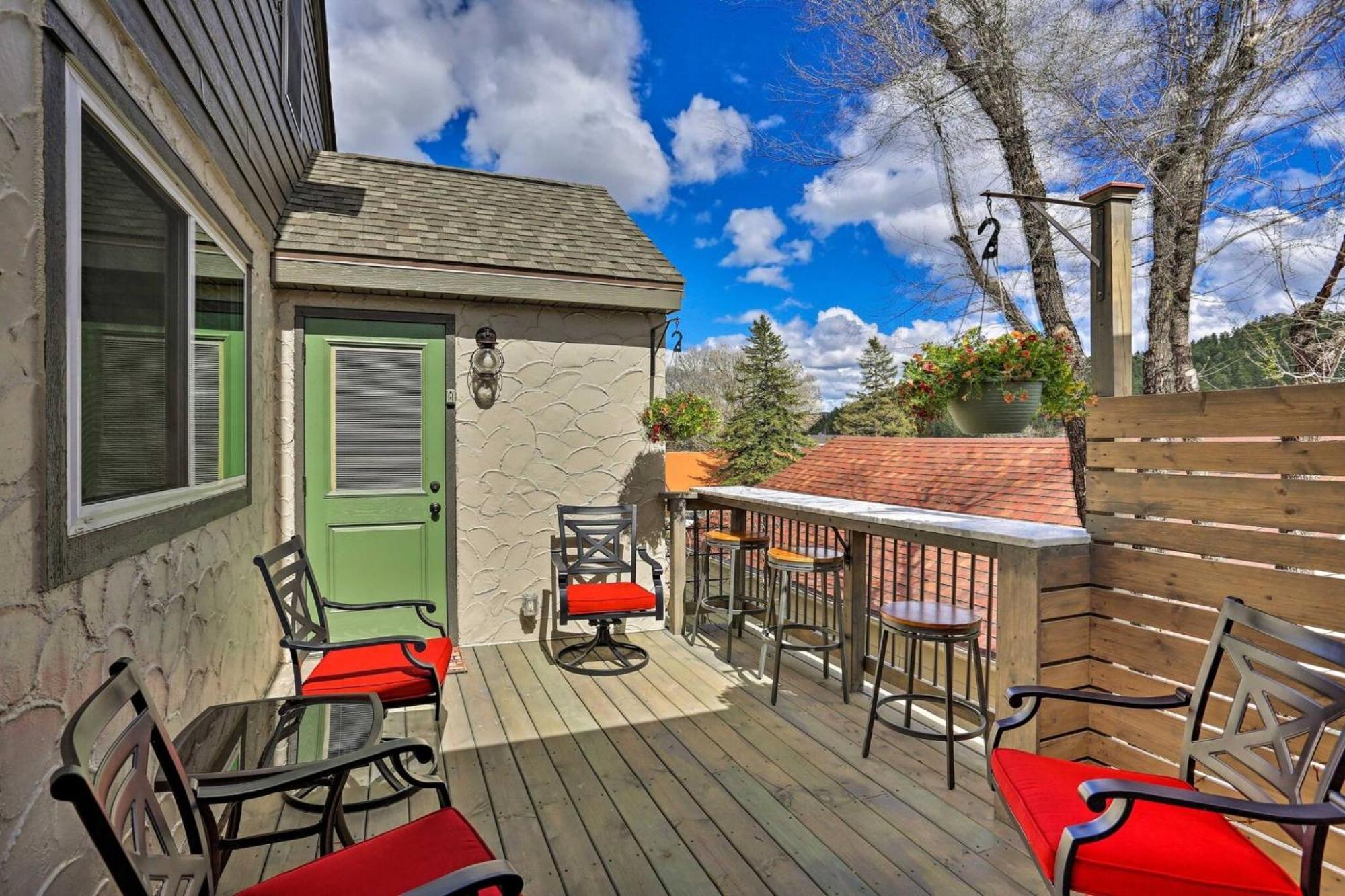 Cozy Custer Cottage W Deck: Walk To Shops Food Exterior foto