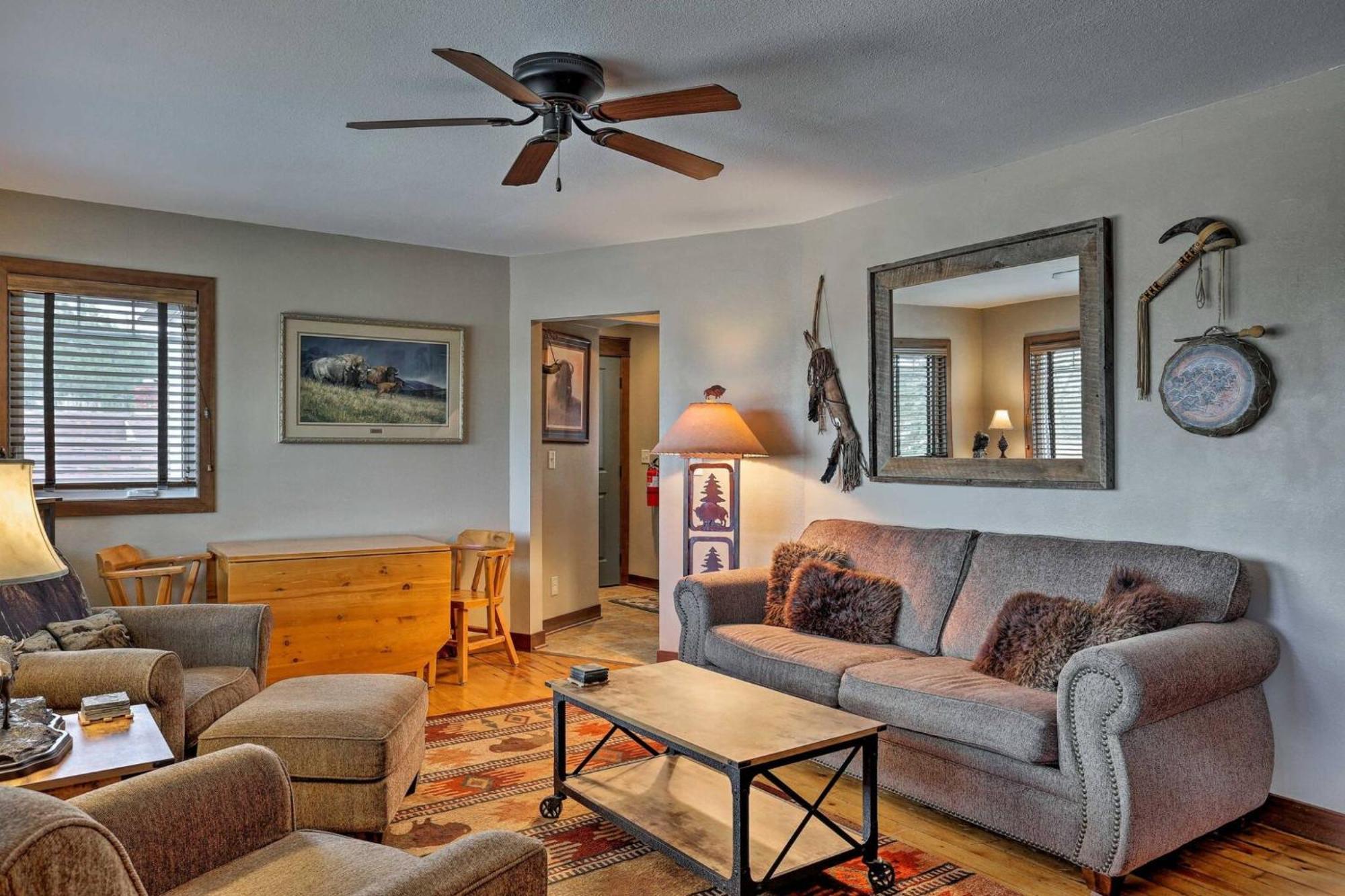 Cozy Custer Cottage W Deck: Walk To Shops Food Exterior foto