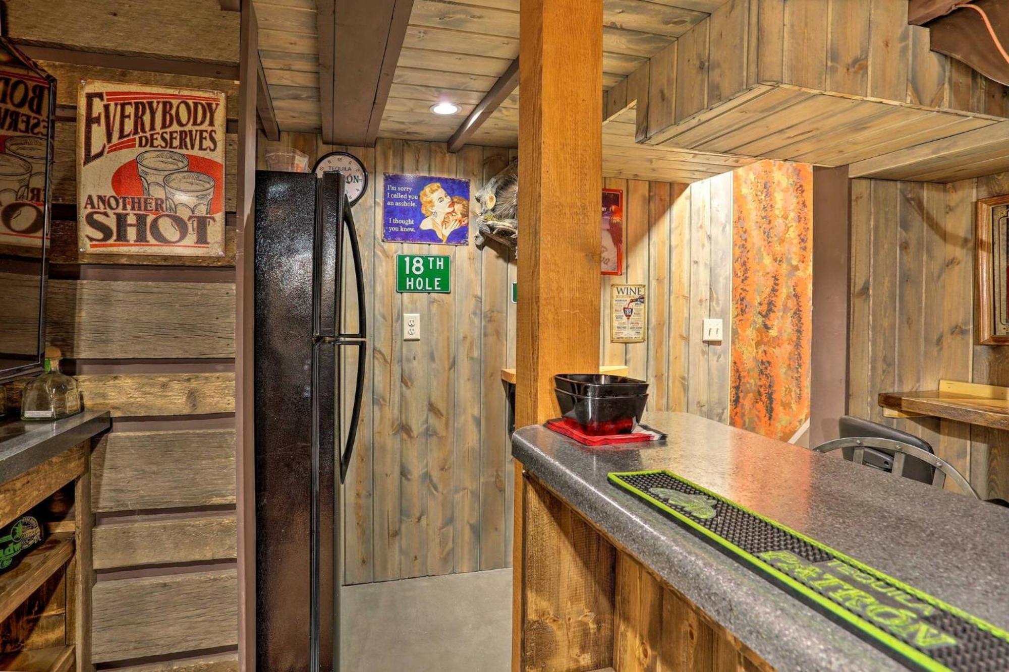 Cozy Custer Cottage W Deck: Walk To Shops Food Exterior foto